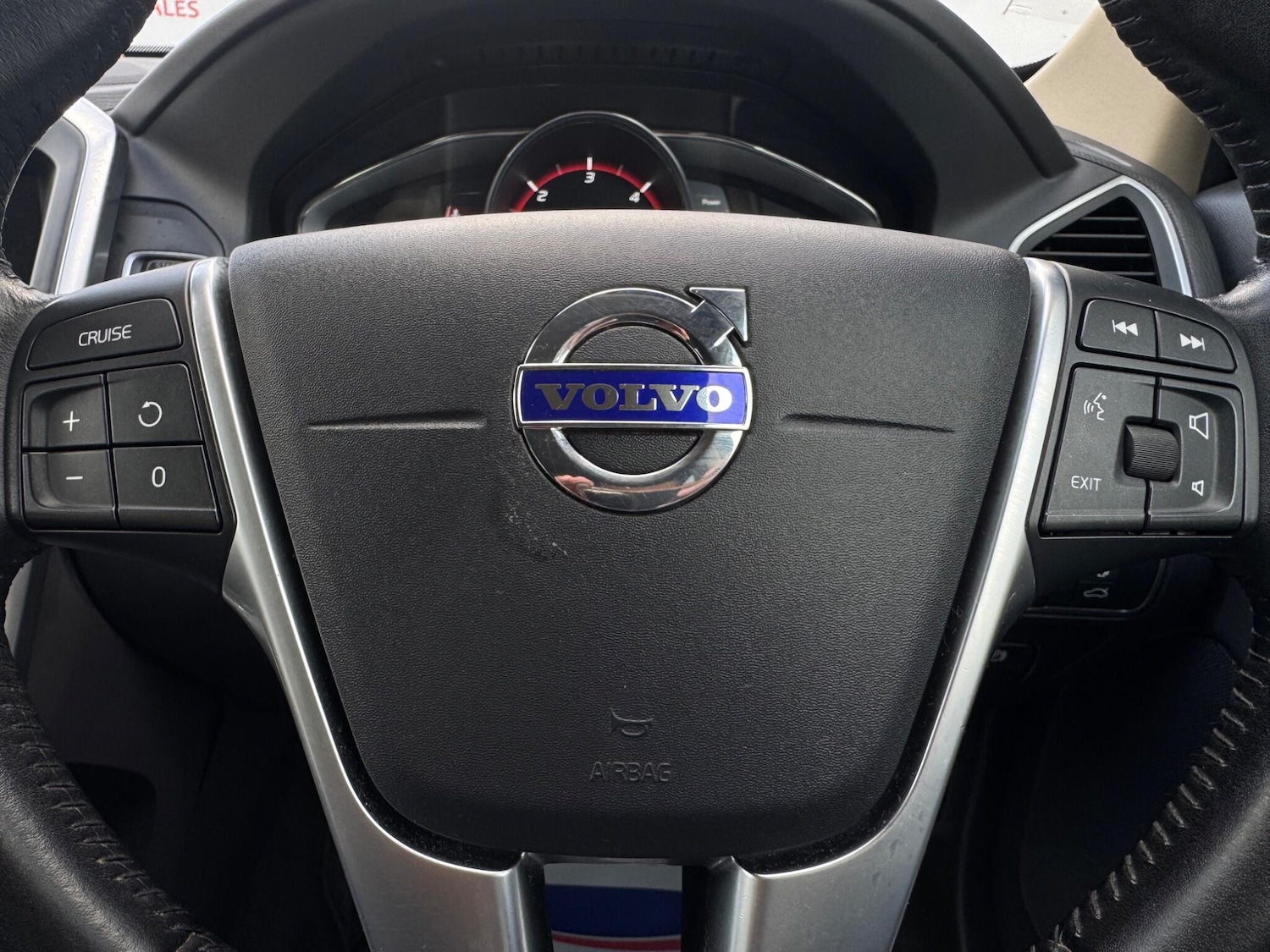 Used Volvo XC60 2017 for sale - 76409421: Photo 30