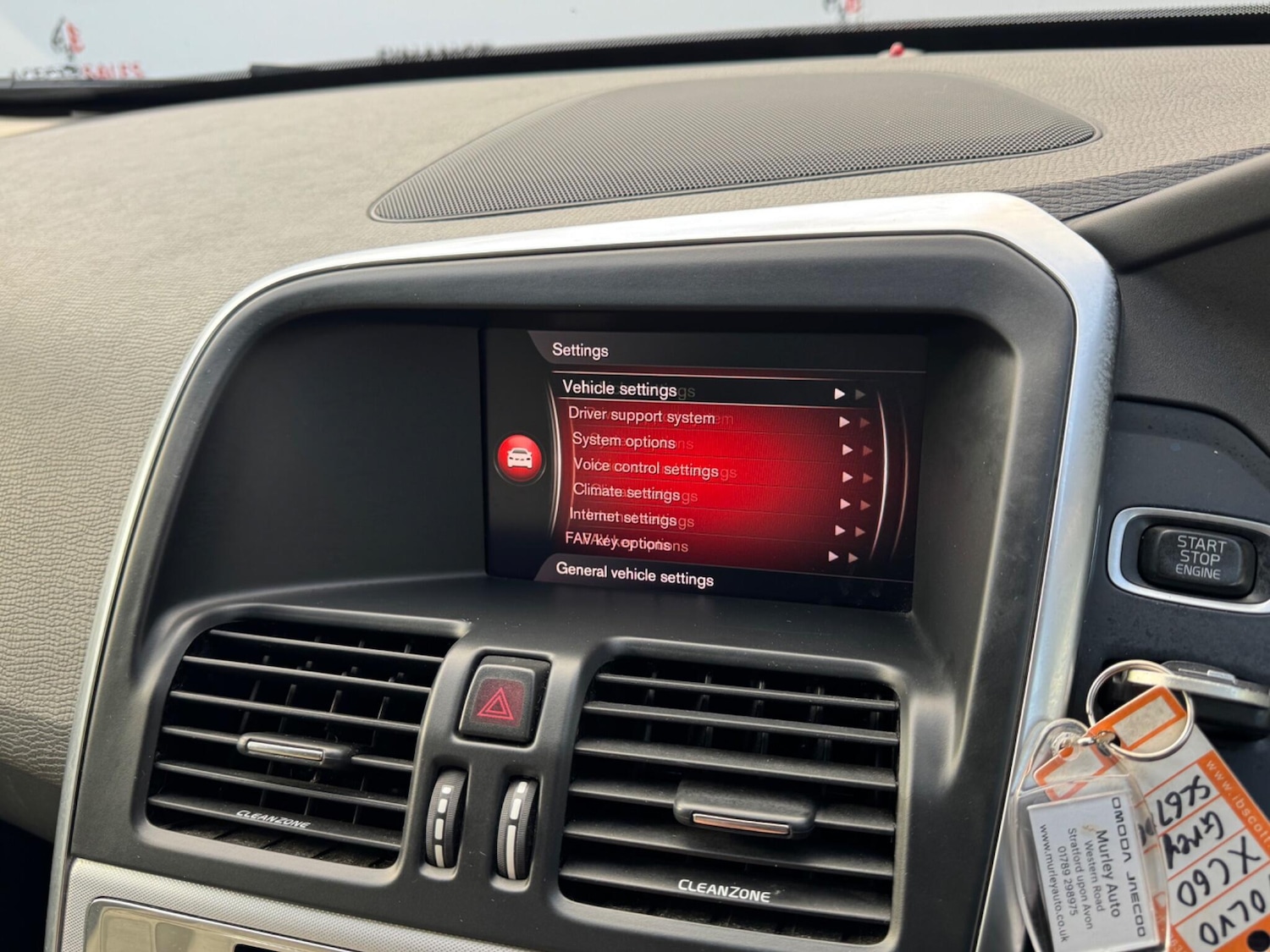 Used Volvo XC60 2017 for sale - 76409421: Photo 37