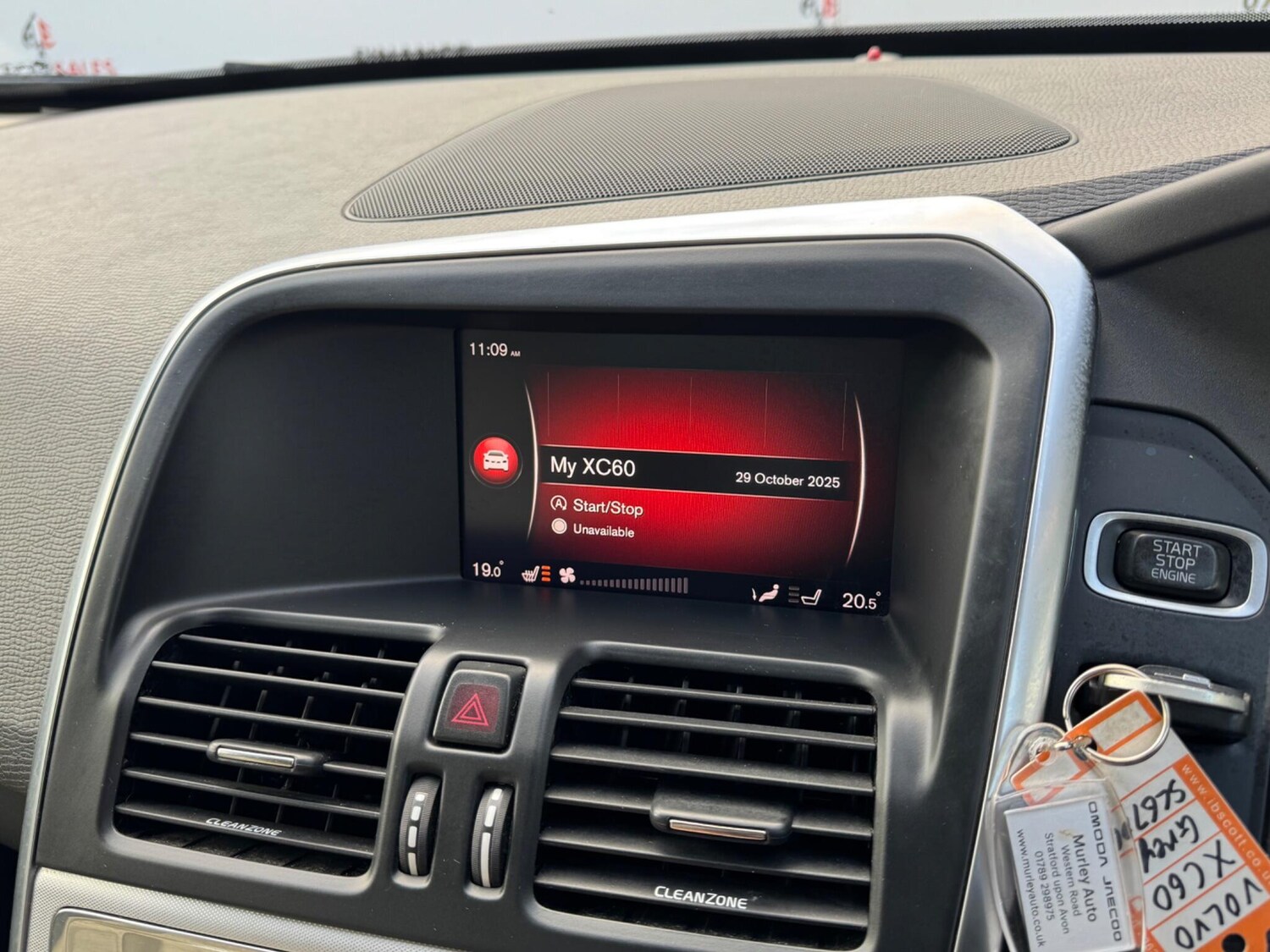 Used Volvo XC60 2017 for sale - 76409421: Photo 43