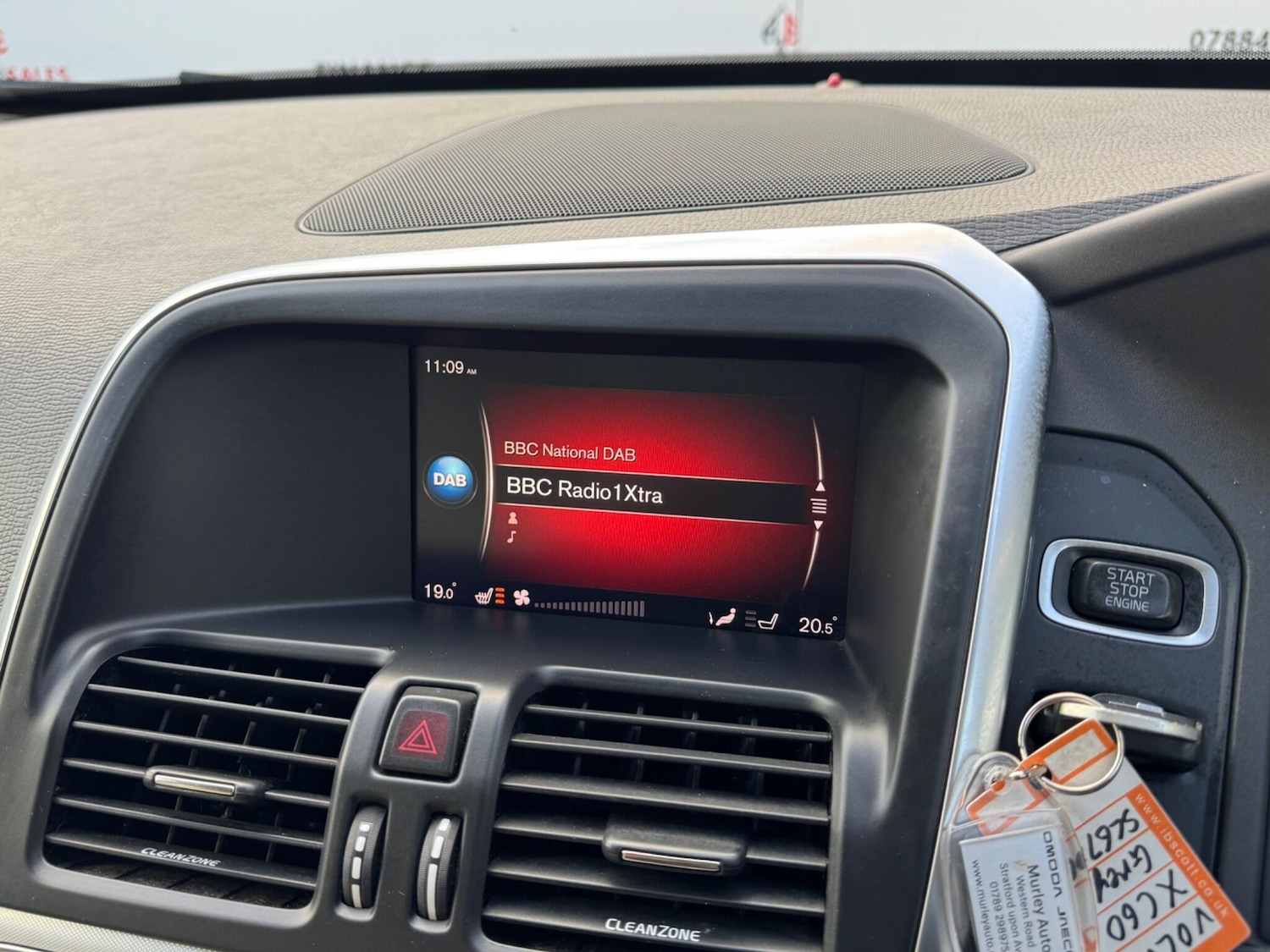 Used Volvo XC60 2017 for sale - 76409421: Photo 50