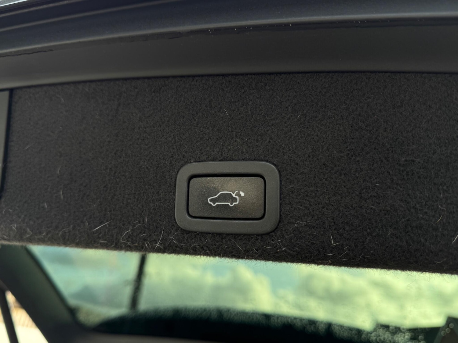 Used Volvo XC60 2017 for sale - 76409421: Photo 60