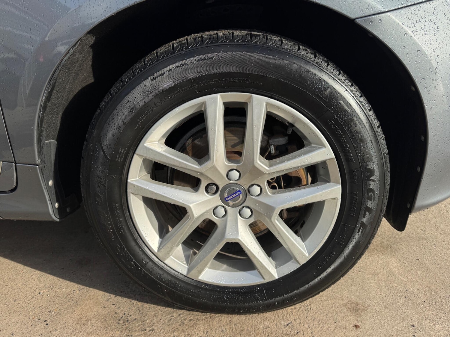 Used Volvo XC60 2017 for sale - 76409421: Photo 71