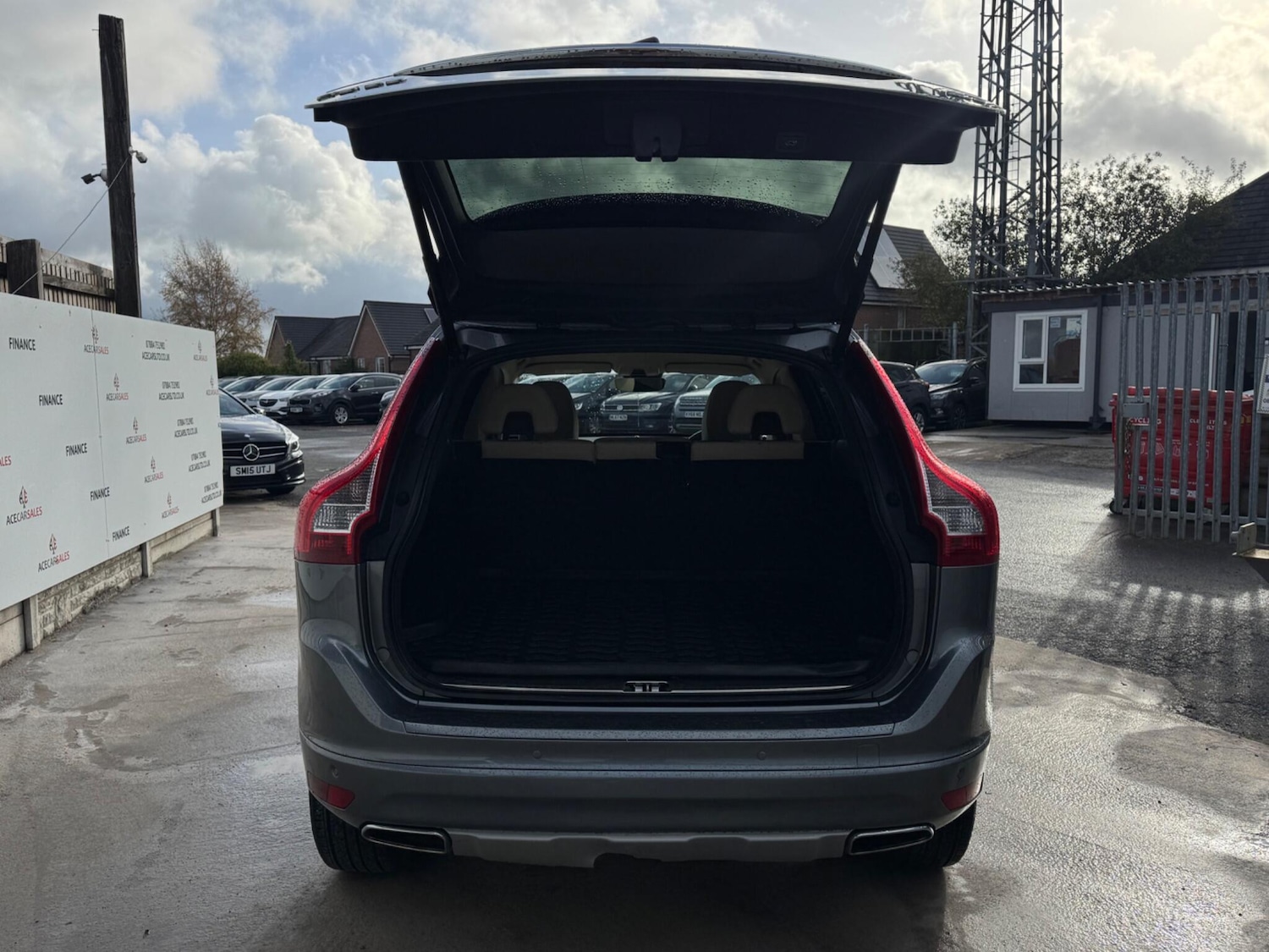 Used Volvo XC60 2017 for sale - 76409421: Photo 72