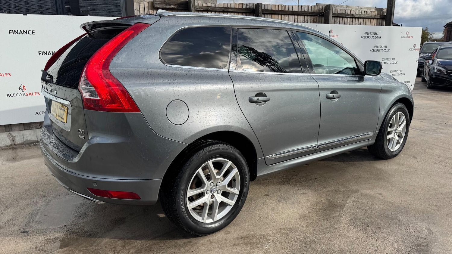 Used Volvo XC60 2017 for sale - 76409421: Photo 8