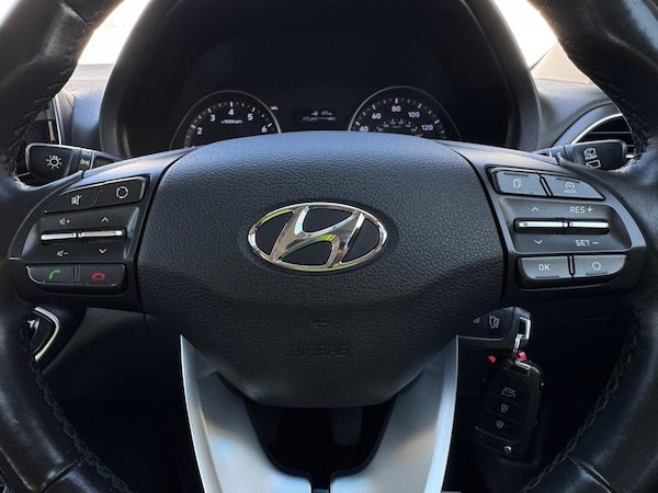 Used Hyundai i30 2018 for sale - 75226009: Photo 30