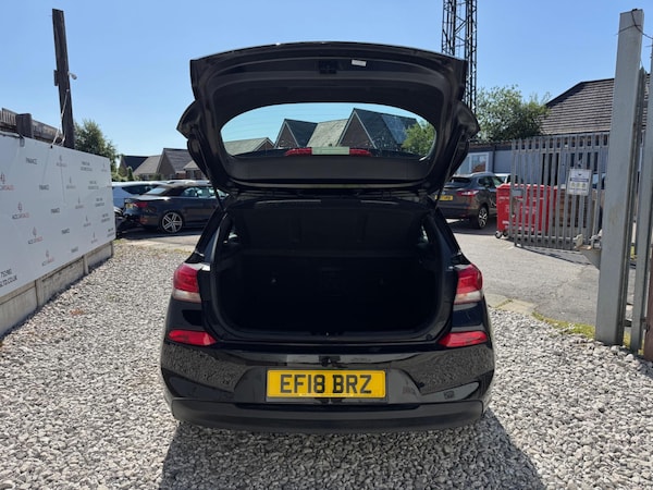 Used Hyundai i30 2018 for sale - 75226009: Photo 58