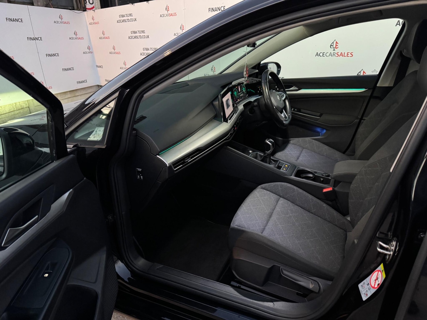 Used Volkswagen Golf 2020 for sale - 77016190: Photo 17