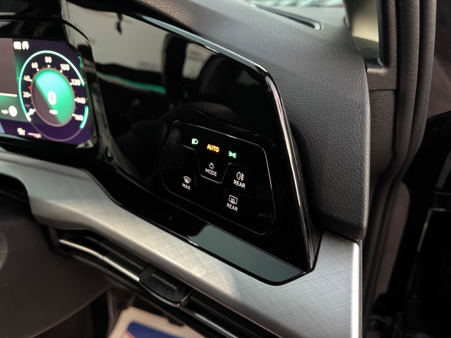 Used Volkswagen Golf 2020 for sale - 77016190: Photo 62