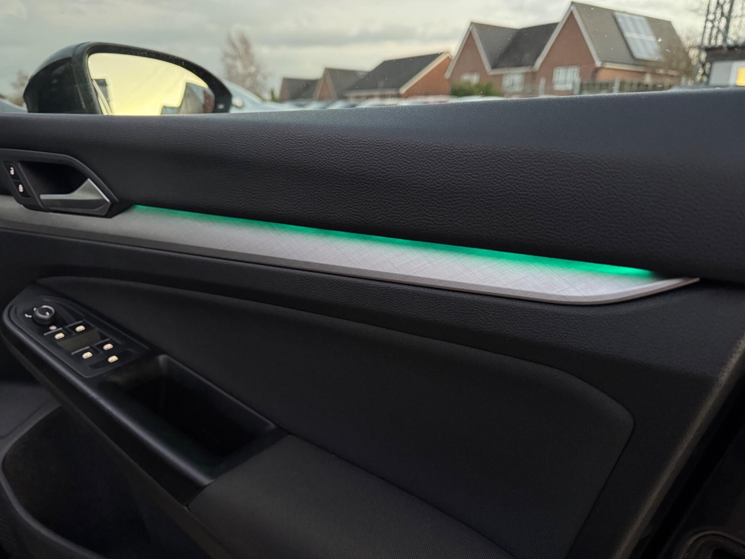 Used Volkswagen Golf 2020 for sale - 77016190: Photo 64