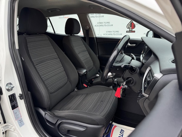 Used Kia Stonic 2019 for sale - 76239095: Photo 12