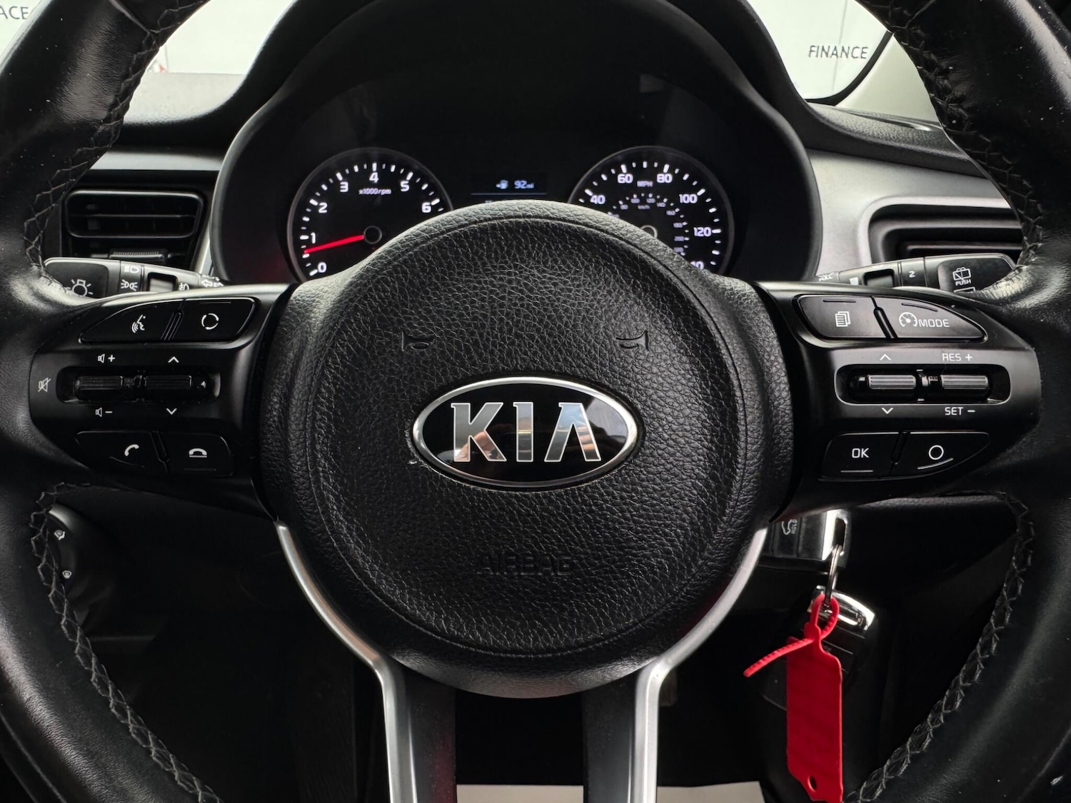 Used Kia Stonic 2019 for sale - 76239095: Photo 30