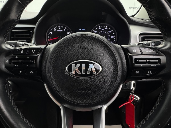 Used Kia Stonic 2019 for sale - 76239095: Photo 30