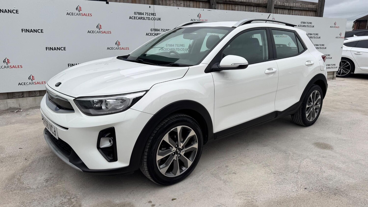 Used Kia Stonic 2019 for sale - 76239095: Photo 4