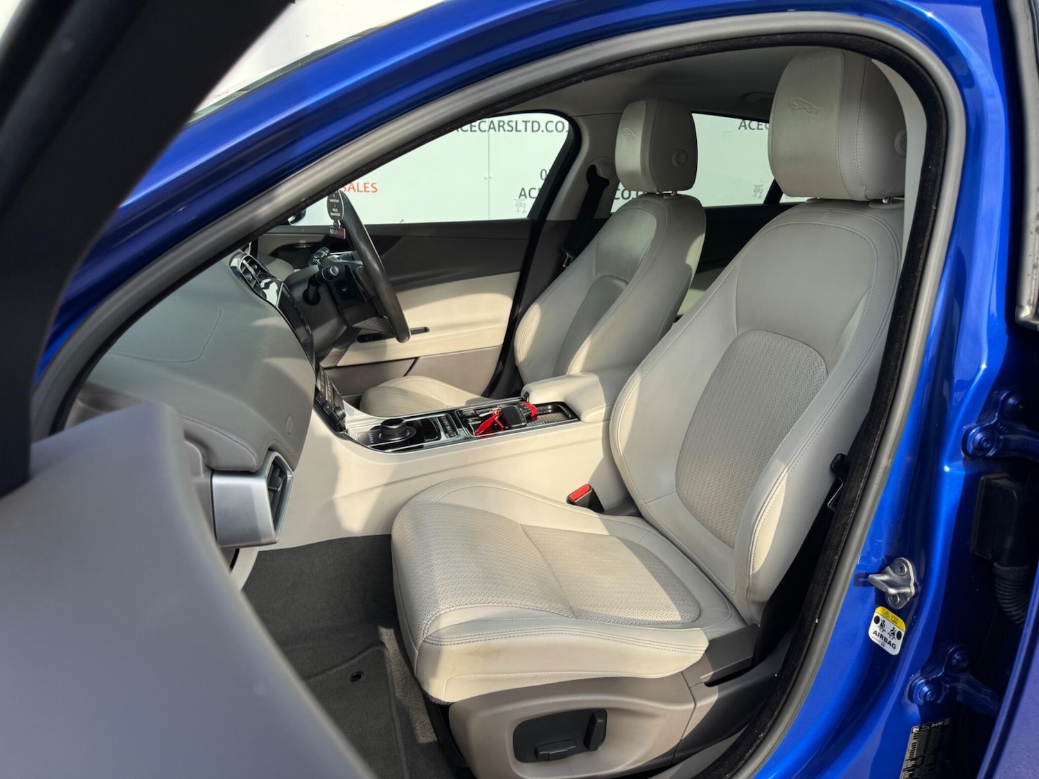 Used Jaguar XE 2017 for sale - 76498681: Photo 19