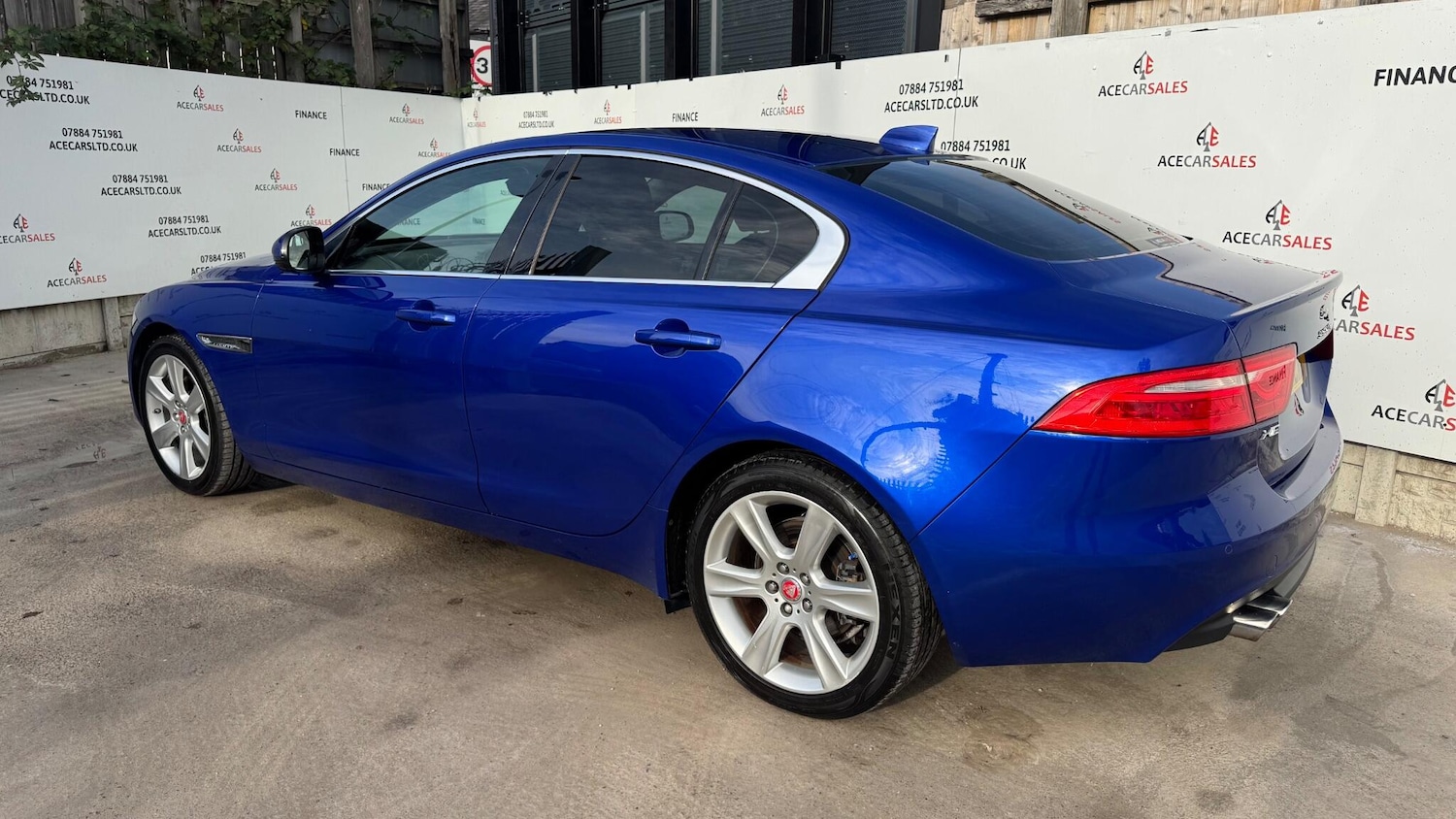 Used Jaguar XE 2017 for sale - 76498681: Photo 6