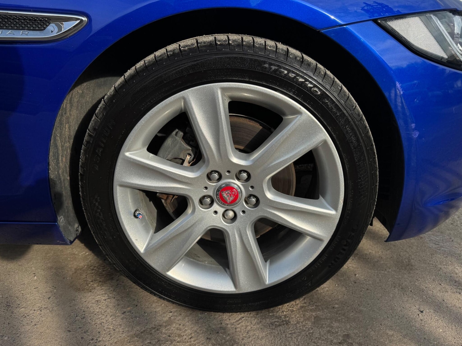 Used Jaguar XE 2017 for sale - 76498681: Photo 70