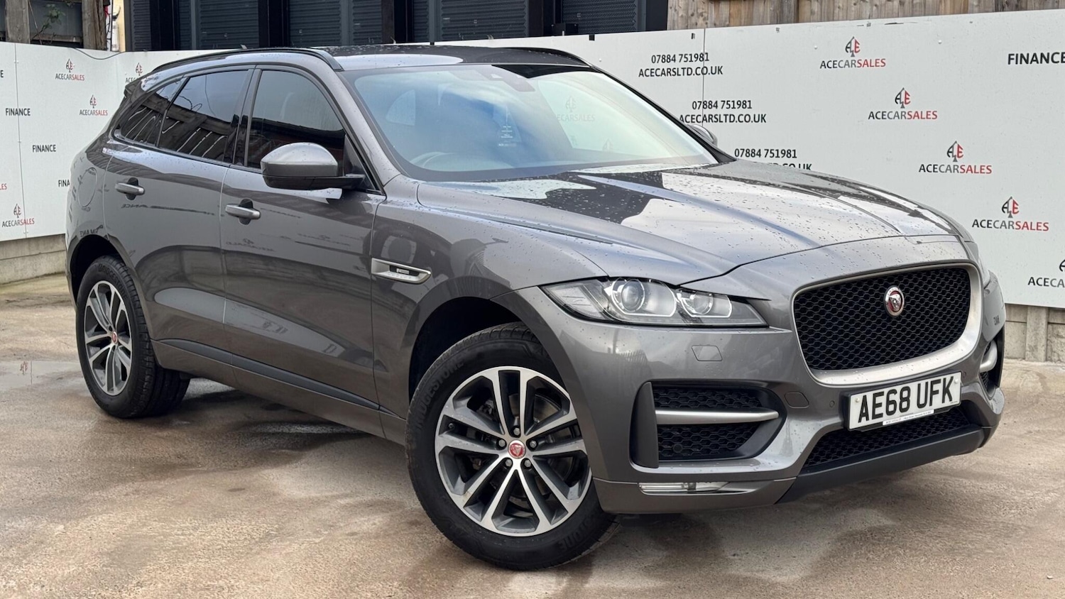 Used Jaguar F-Pace 2018 for sale - 77456514: Photo 1