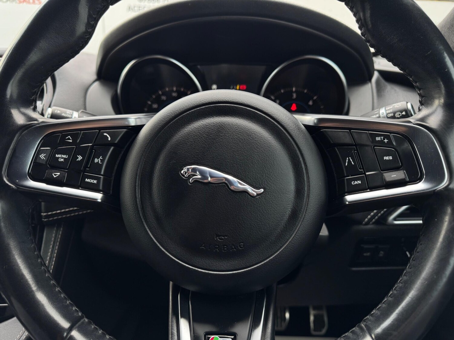 Used Jaguar F-Pace 2018 for sale - 77456514: Photo 31