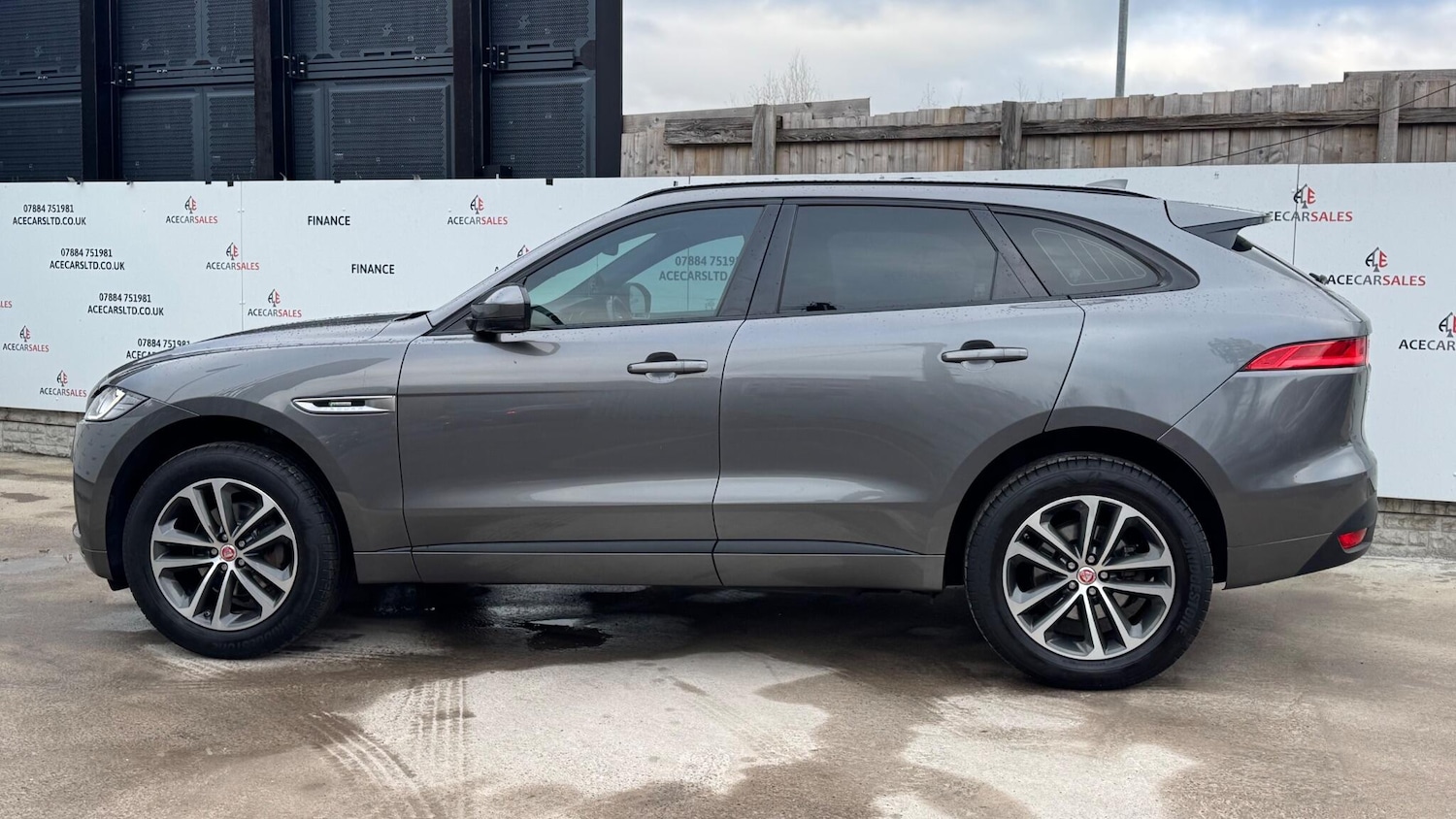 Used Jaguar F-Pace 2018 for sale - 77456514: Photo 5