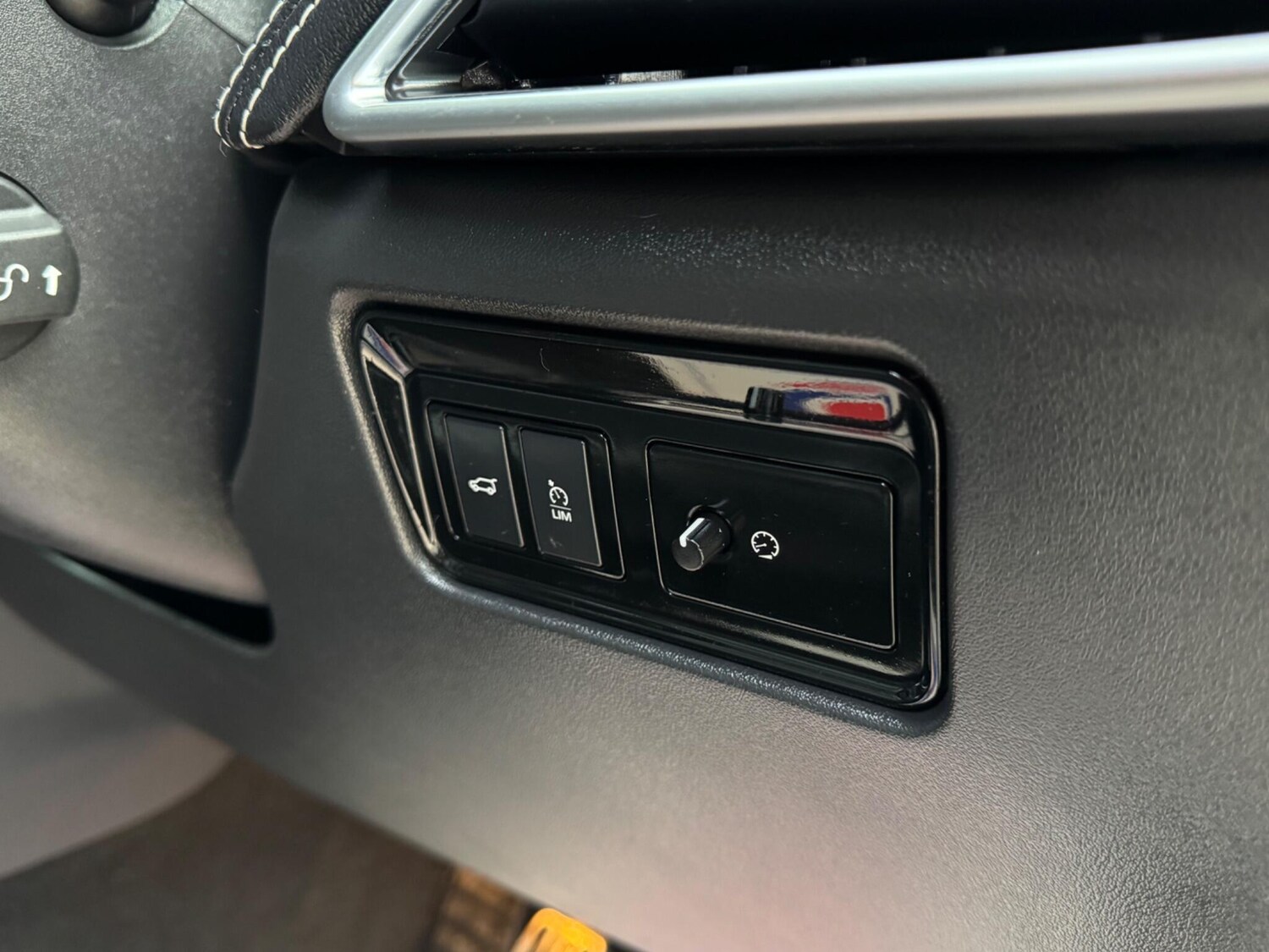 Used Jaguar F-Pace 2018 for sale - 77456514: Photo 54