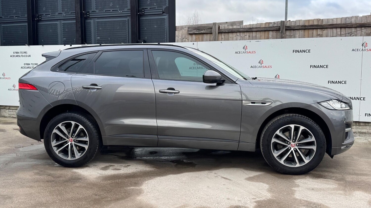 Used Jaguar F-Pace 2018 for sale - 77456514: Photo 9