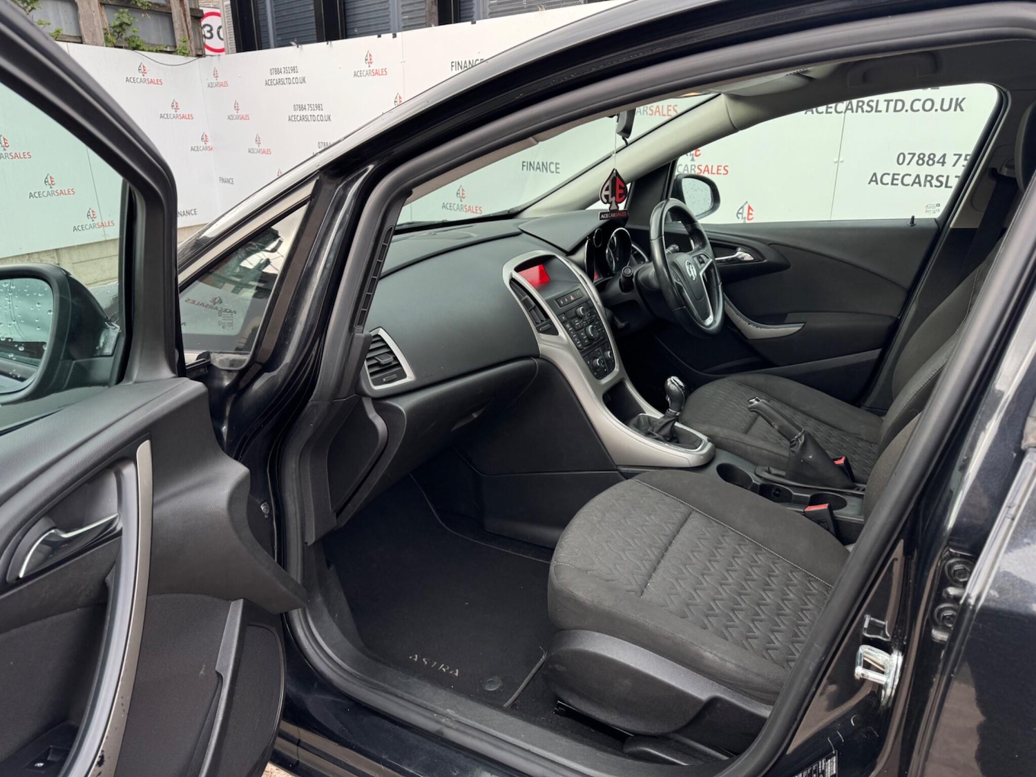 Used Vauxhall Astra 2013 for sale - 78185318: Photo 17