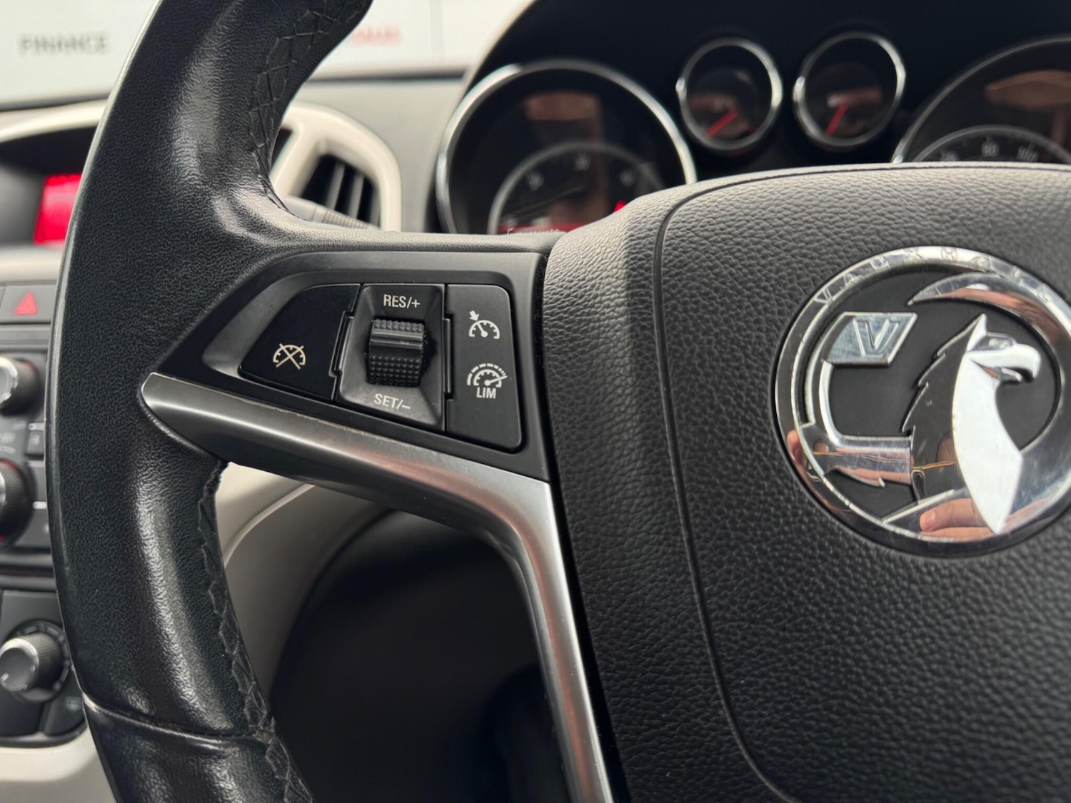 Used Vauxhall Astra 2013 for sale - 78185318: Photo 24