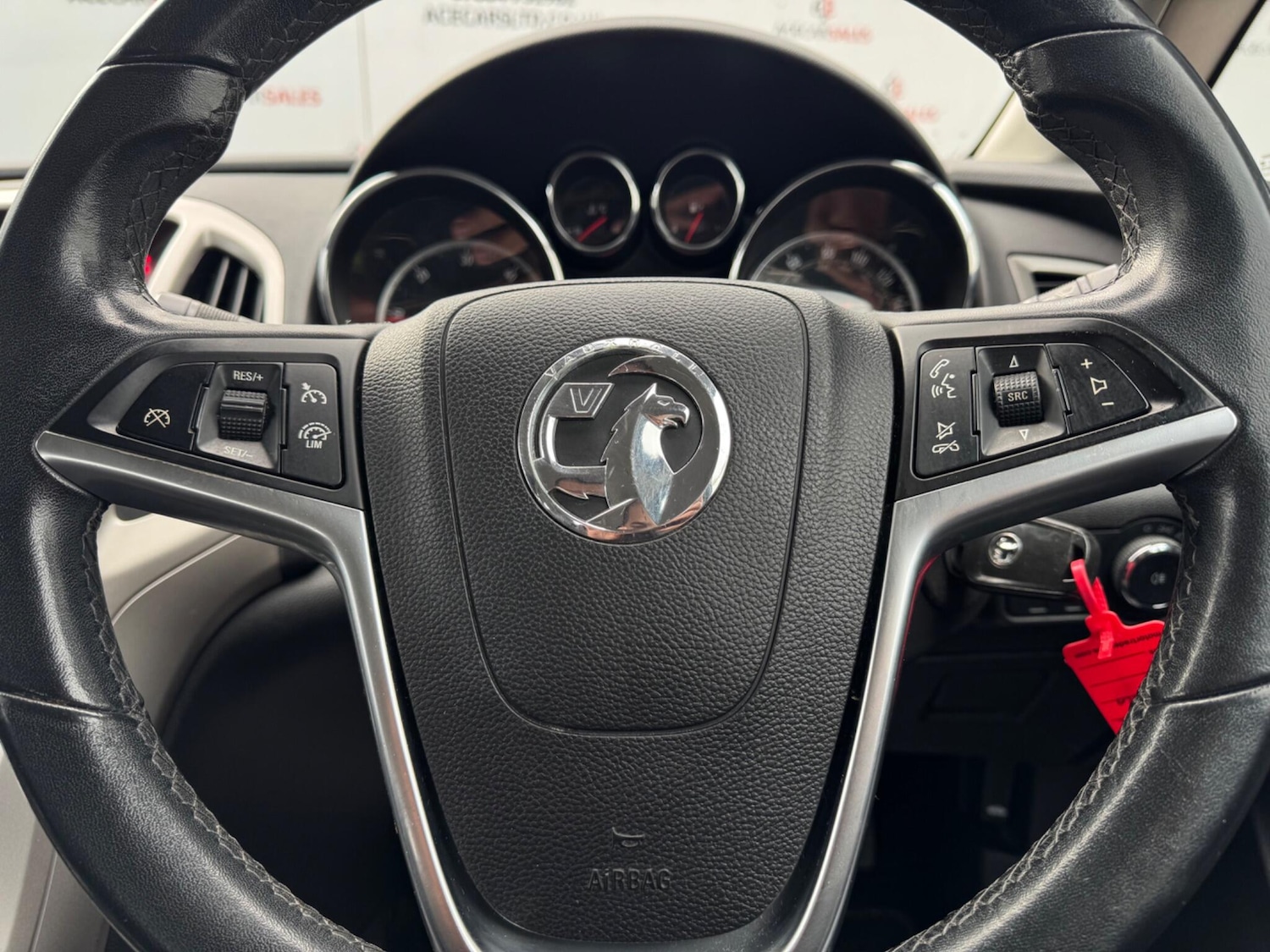 Used Vauxhall Astra 2013 for sale - 78185318: Photo 25