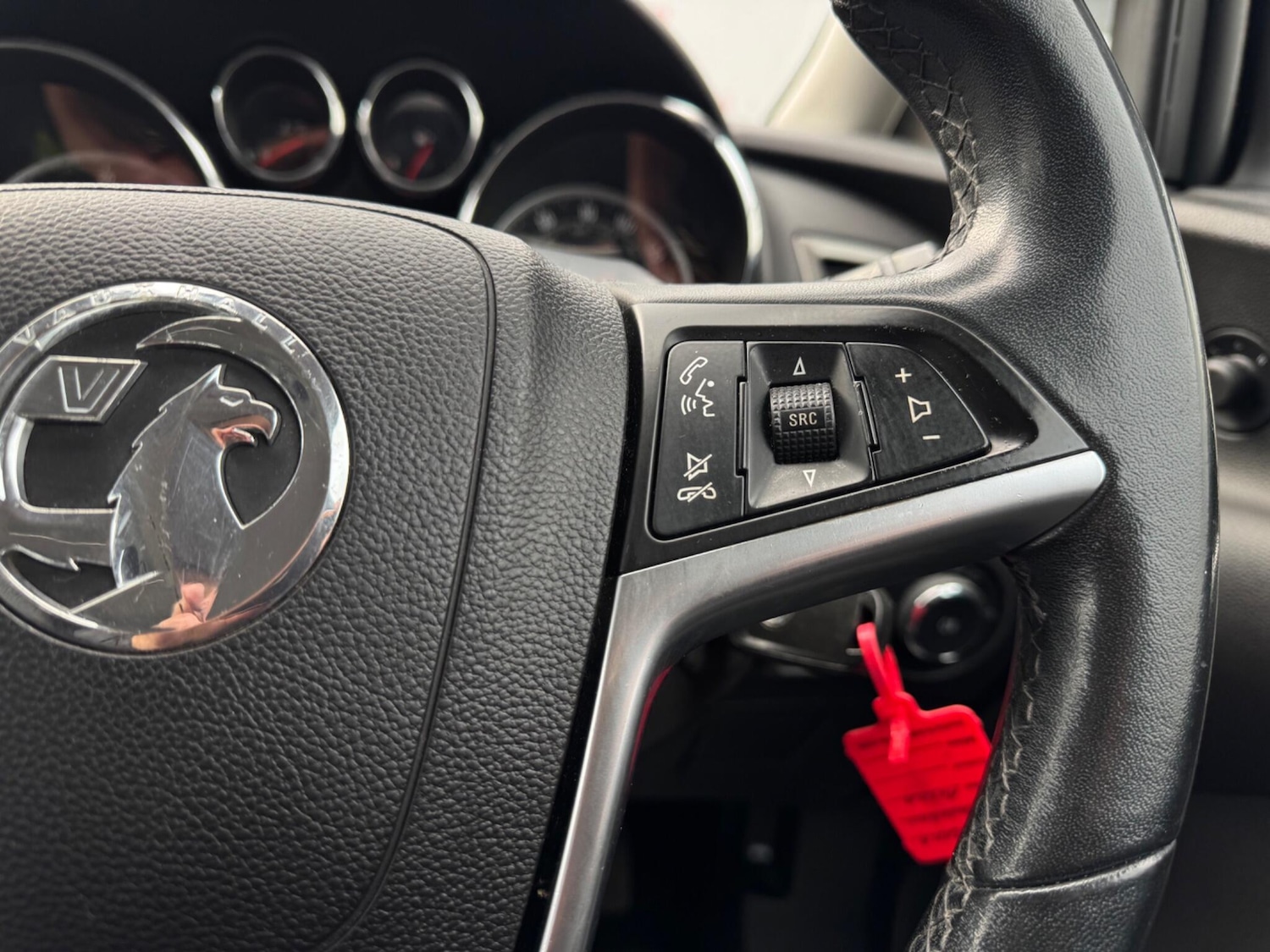 Used Vauxhall Astra 2013 for sale - 78185318: Photo 26