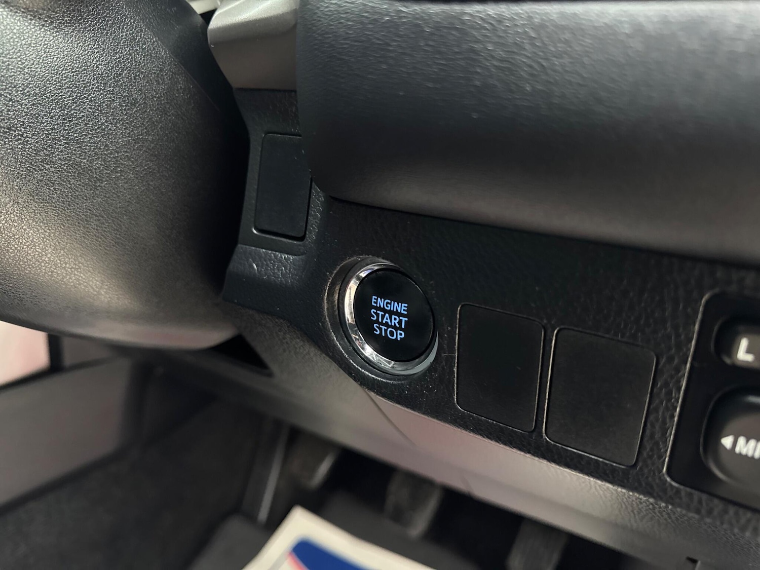 Used Toyota RAV4 2016 for sale - 77425148: Photo 24