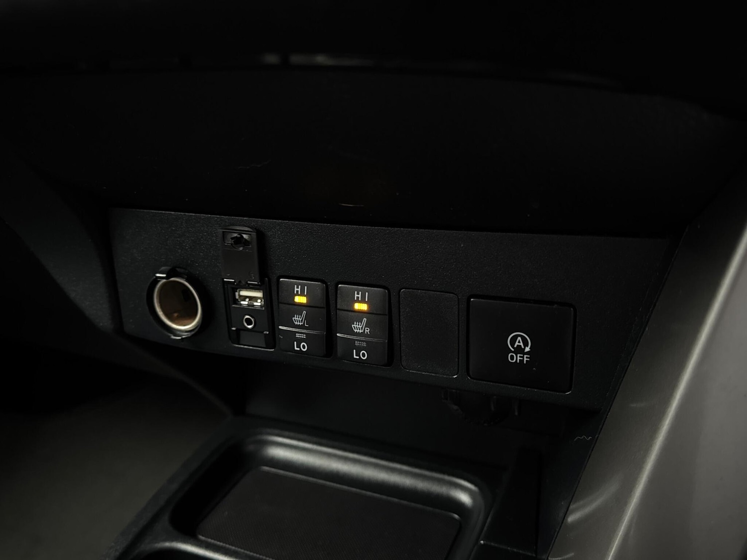 Used Toyota RAV4 2016 for sale - 77425148: Photo 26