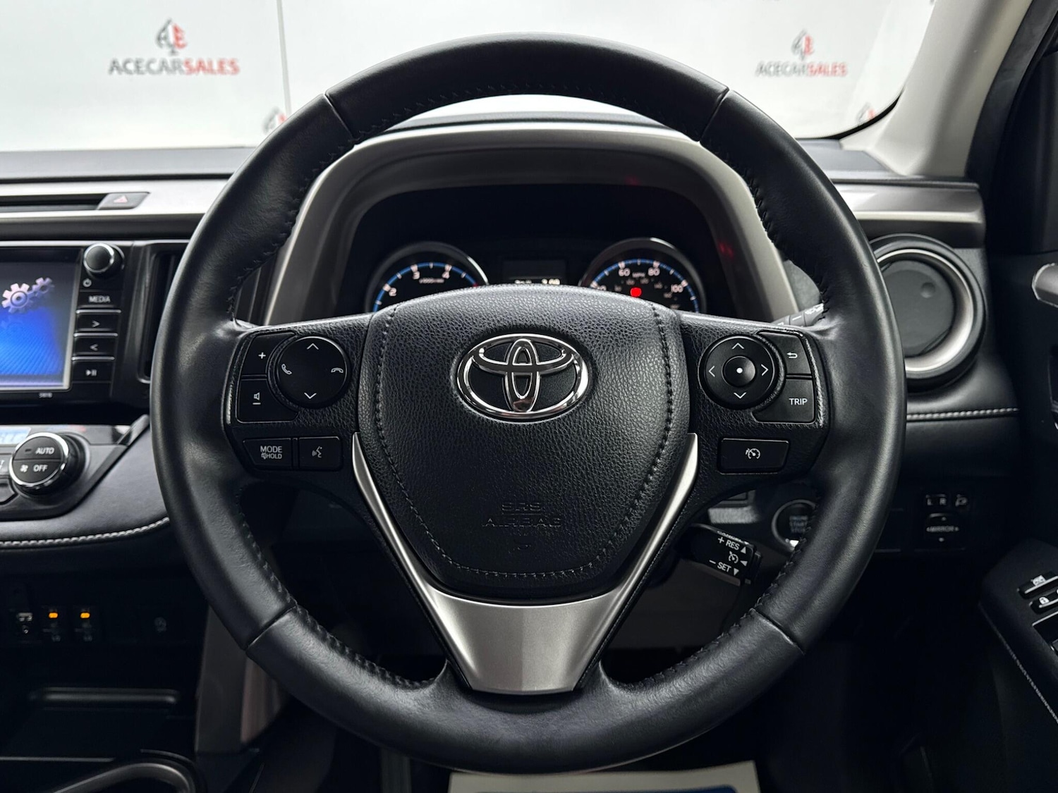 Used Toyota RAV4 2016 for sale - 77425148: Photo 28