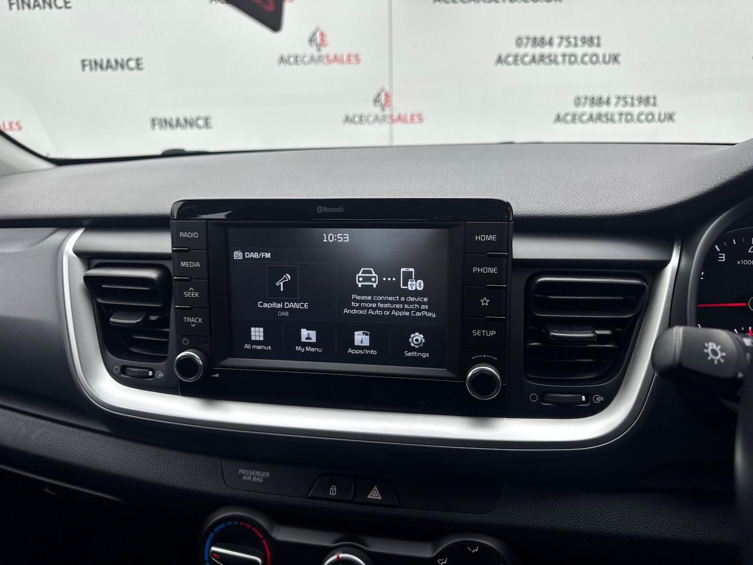 Used Kia Stonic 2017 for sale - 76990443: Photo 23