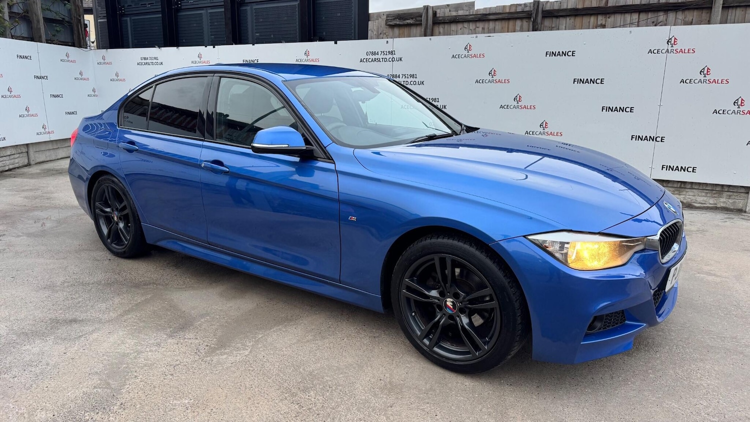 Used BMW 3 Series 2014 for sale - 76839682: Photo 2