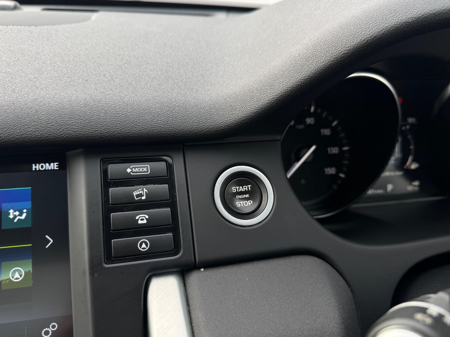 Used Land Rover Discovery Sport for sale - 76499988: Photo 27