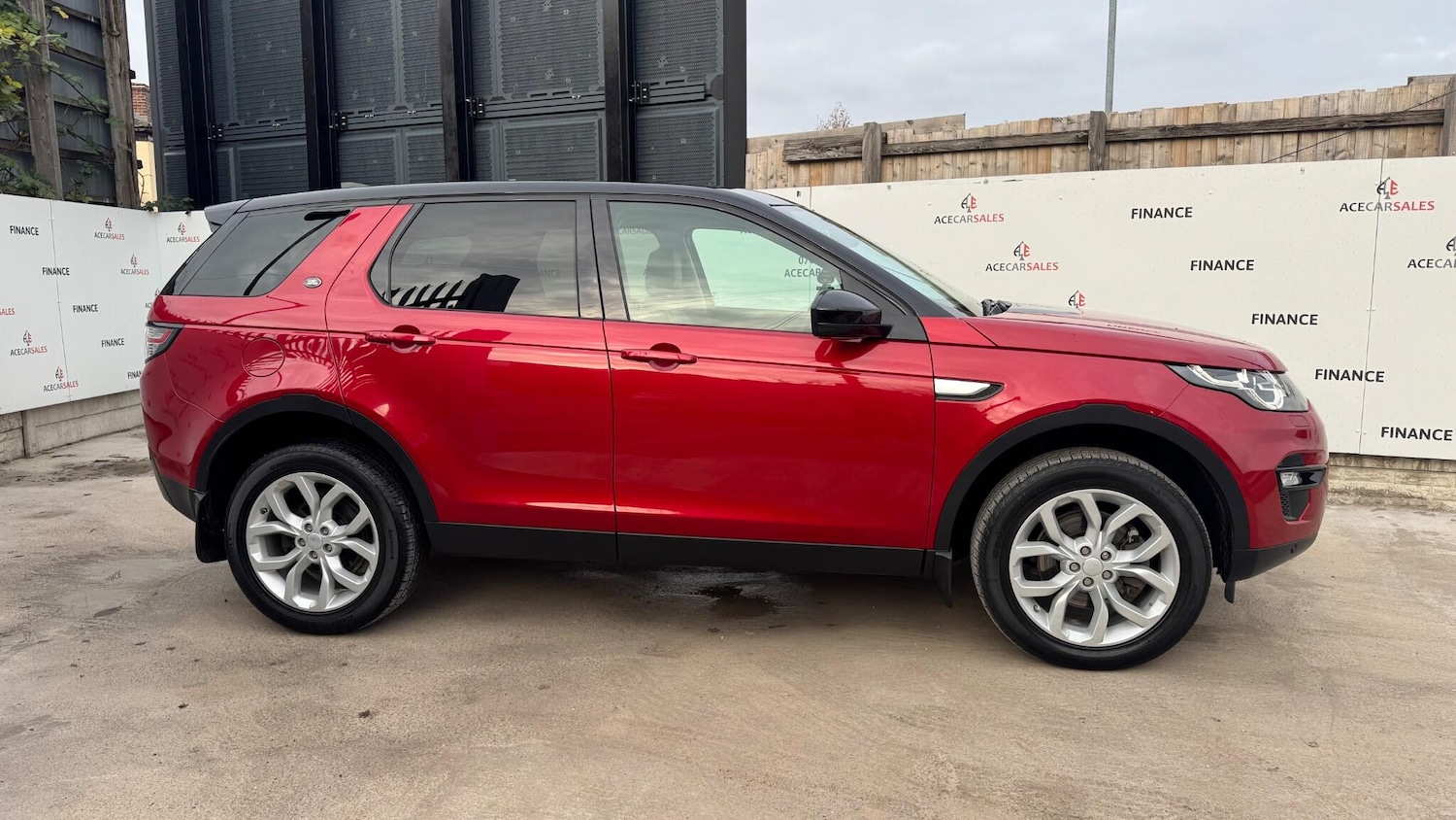 Used Land Rover Discovery Sport for sale - 76499988: Photo 9