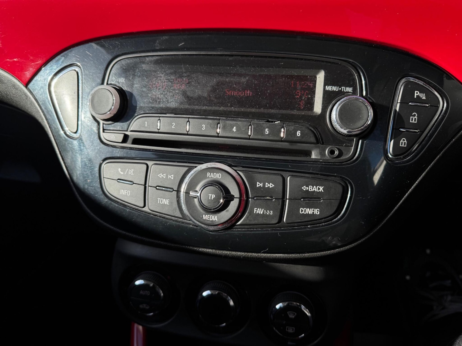 Used Vauxhall ADAM 2014 for sale - 76606880: Photo 19