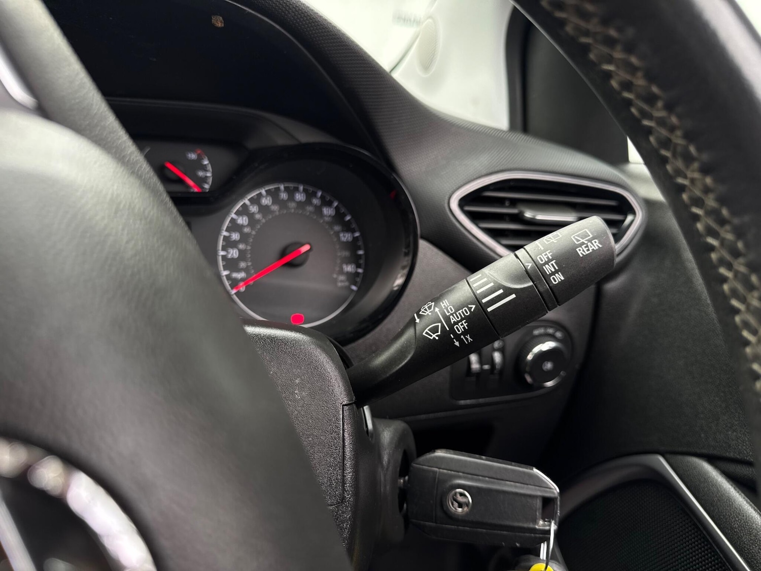 Used Vauxhall Crossland for sale - 78128152: Photo 28