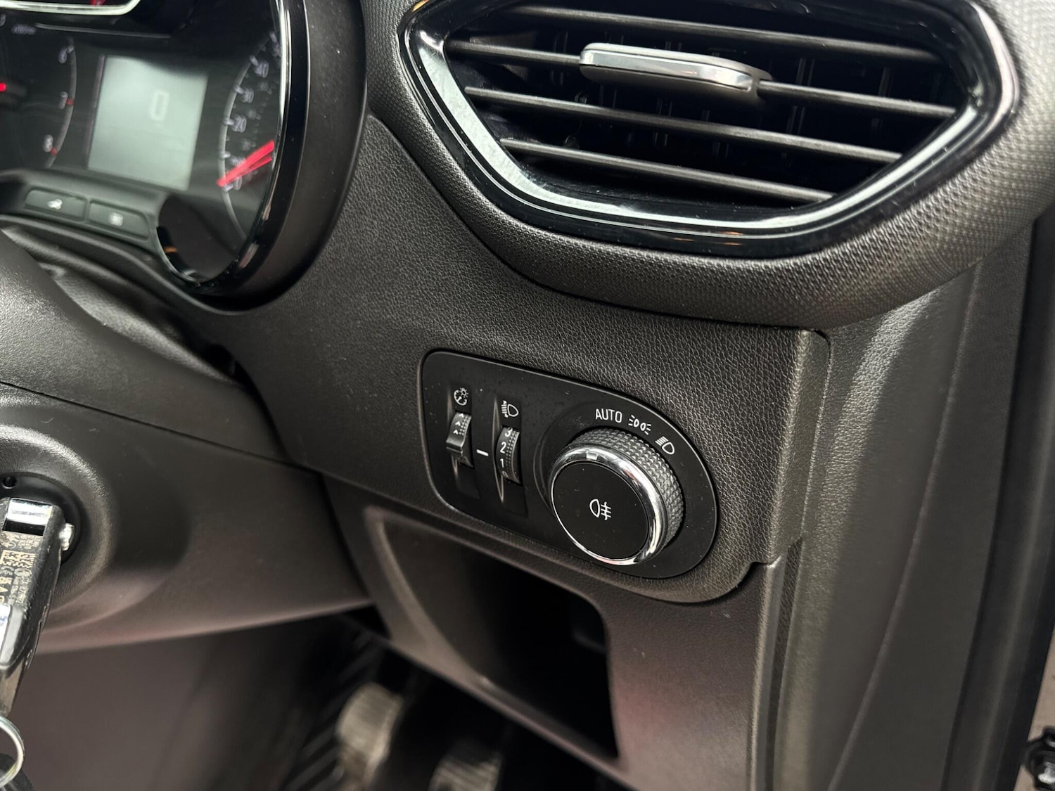 Used Vauxhall Crossland for sale - 78128152: Photo 45