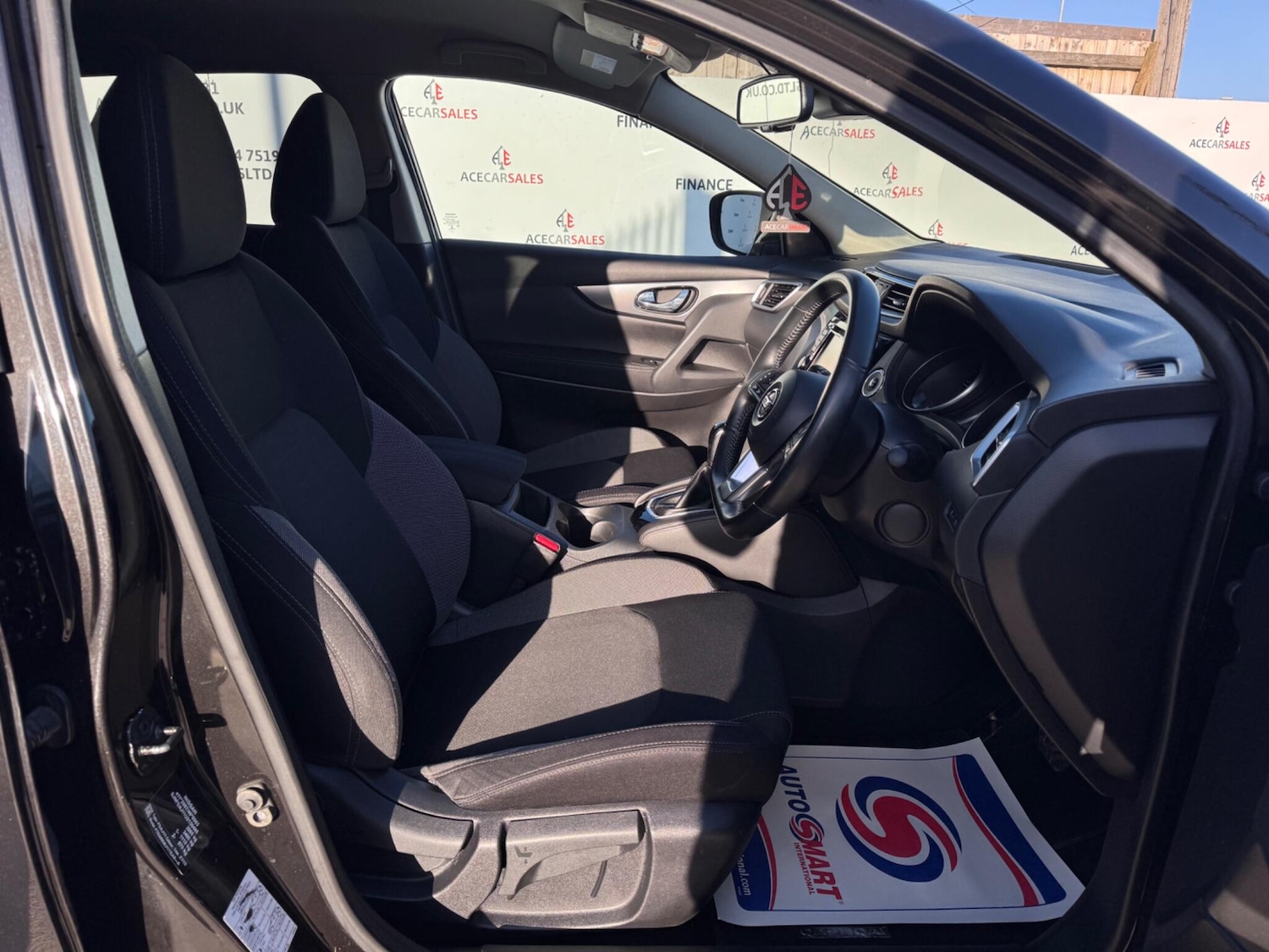 Used Nissan Qashqai 2017 for sale - 77737442: Photo 11