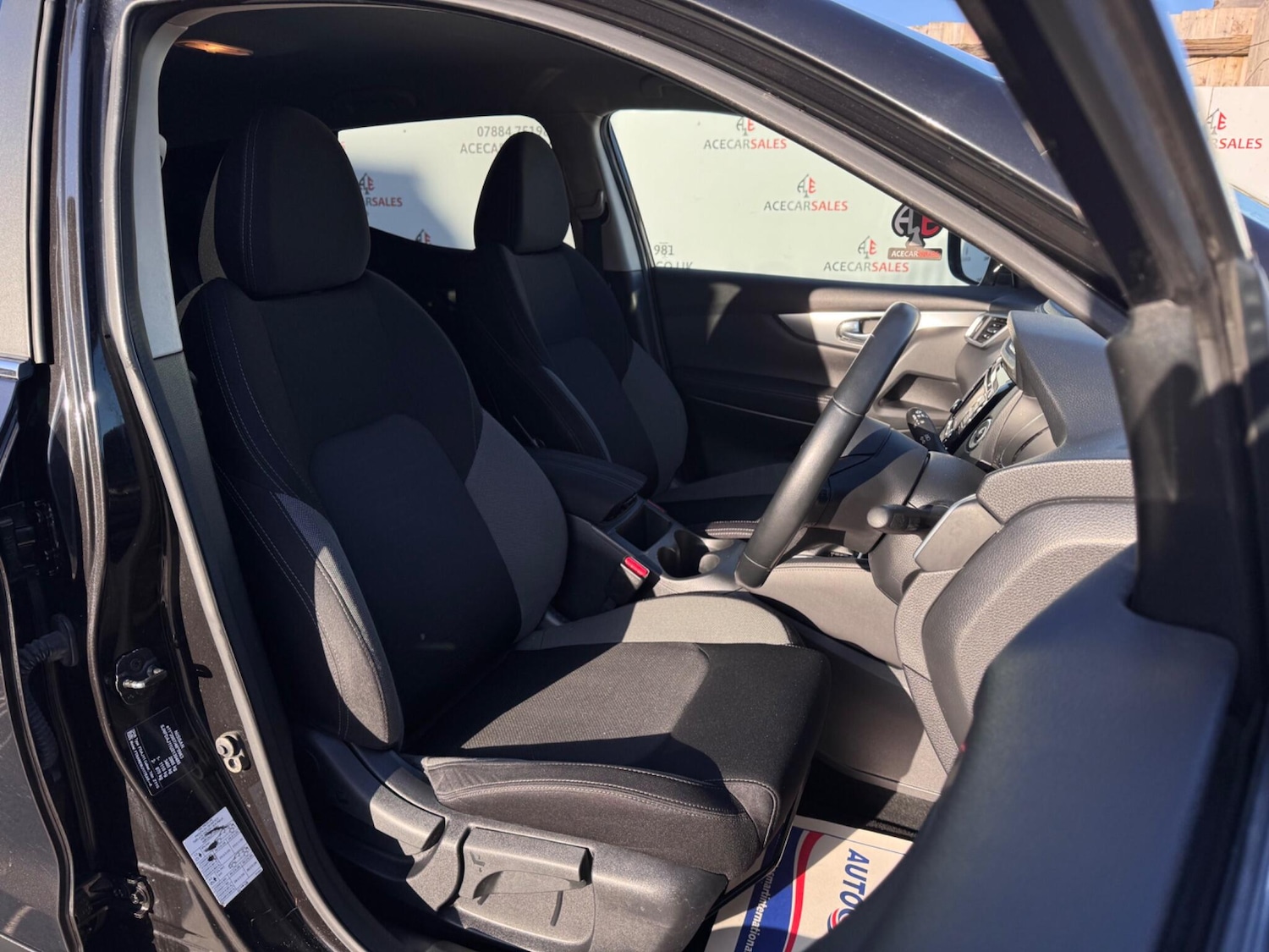 Used Nissan Qashqai 2017 for sale - 77737442: Photo 12