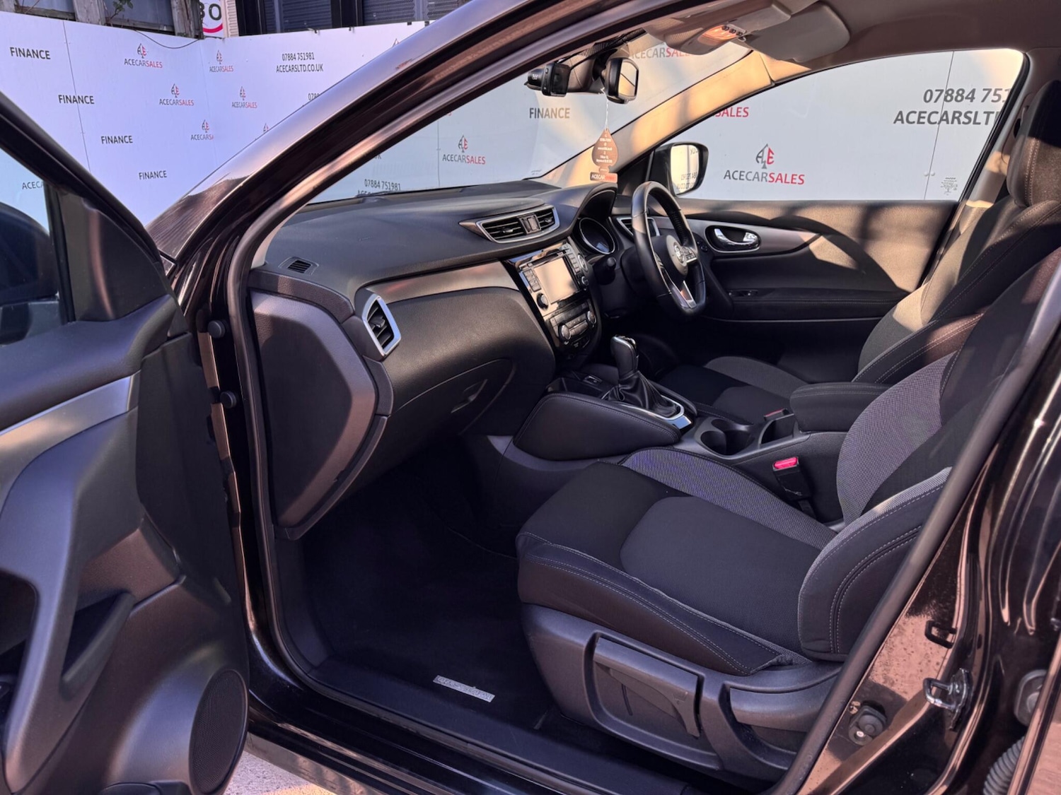 Used Nissan Qashqai 2017 for sale - 77737442: Photo 17