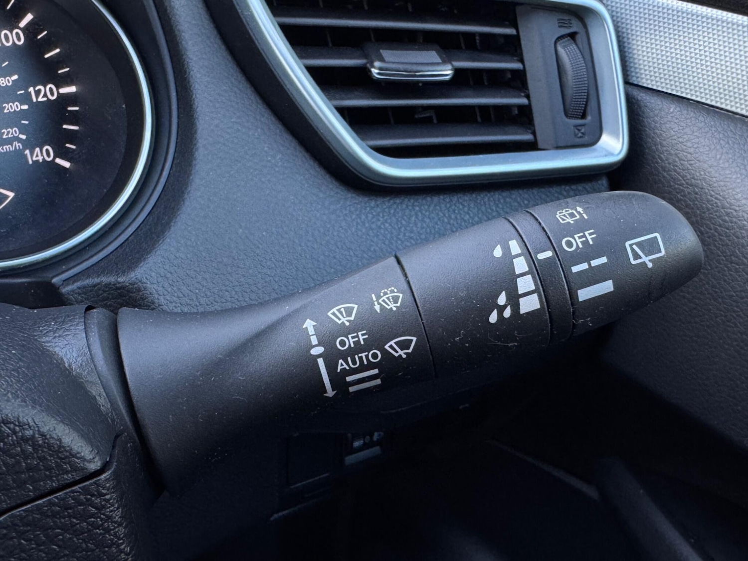 Used Nissan Qashqai 2017 for sale - 77737442: Photo 30