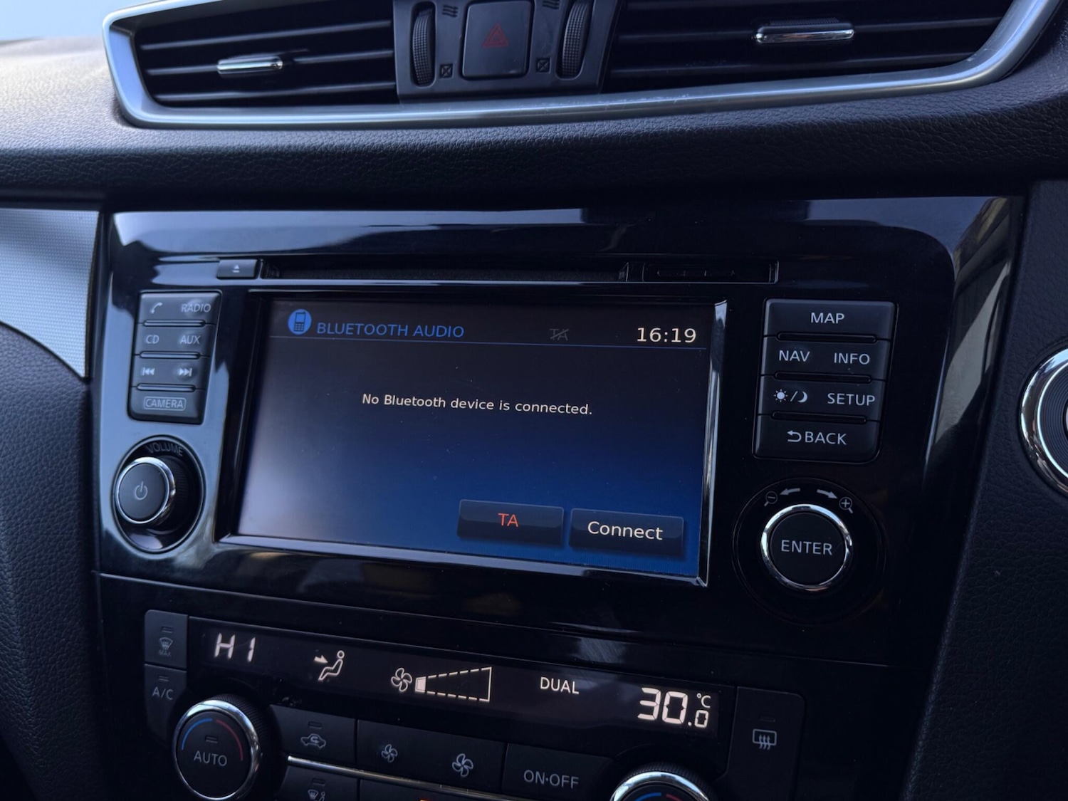 Used Nissan Qashqai 2017 for sale - 77737442: Photo 33