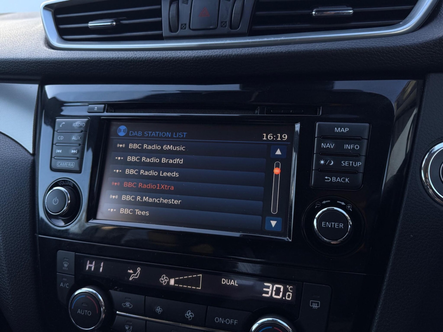 Used Nissan Qashqai 2017 for sale - 77737442: Photo 35