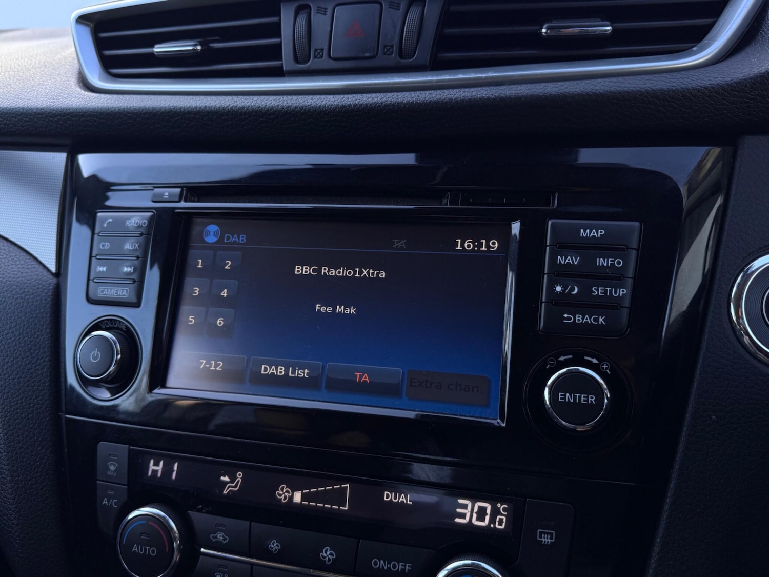 Used Nissan Qashqai 2017 for sale - 77737442: Photo 36