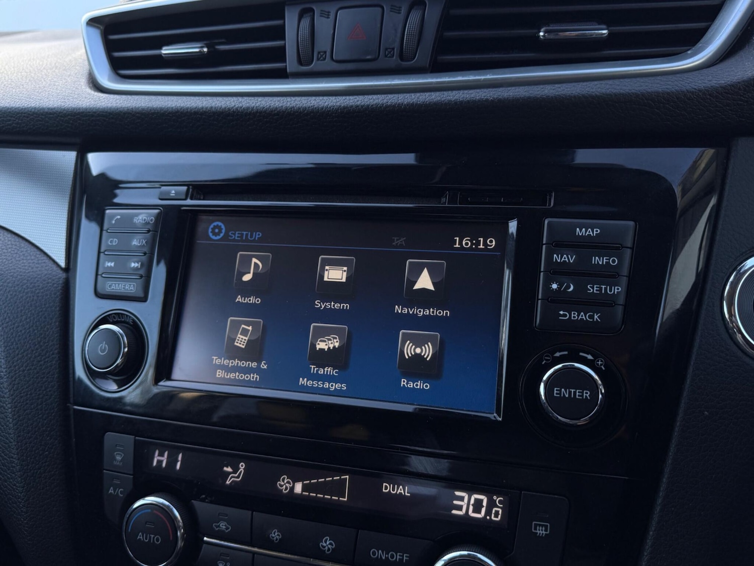 Used Nissan Qashqai 2017 for sale - 77737442: Photo 38