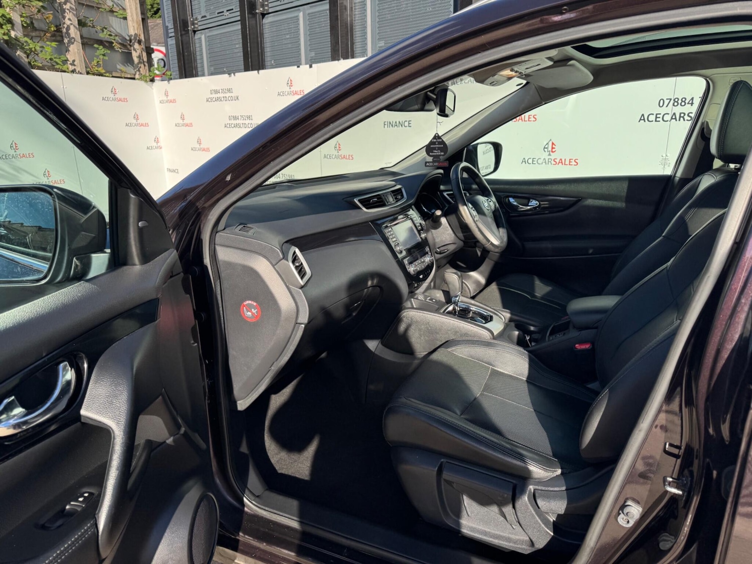 Used Nissan Qashqai 2015 for sale - 76380986: Photo 17