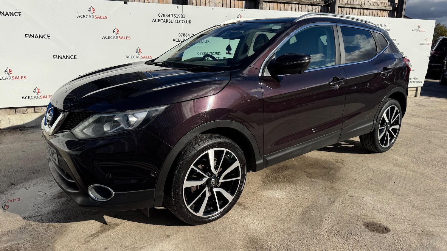 Used Nissan Qashqai 2015 for sale - 76380986: Photo 4