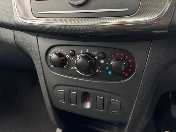 Used Dacia Sandero Stepway 2019 for sale - 75378274: Photo 24